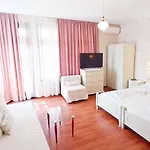 Rosi Villa